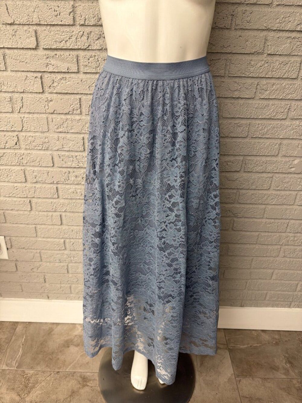 Laffaire Women’s Blue Floral Lace Skirt Size XS